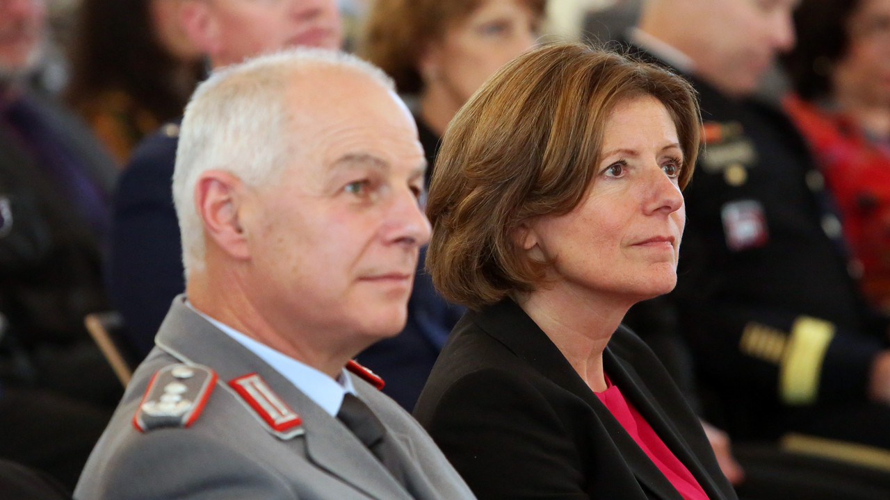 Feierstunde zum 60-jährigen Bestehen der Bundeswehr 