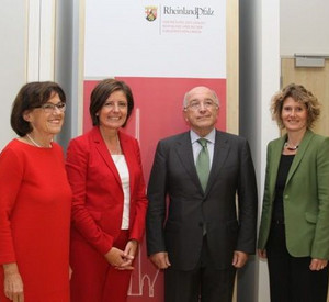 Conrad, Dreyer,  Alumnia und Lemke; Bild: Michael Seidler