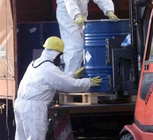 Entsorgung von Sondermüll; Bild: dpa