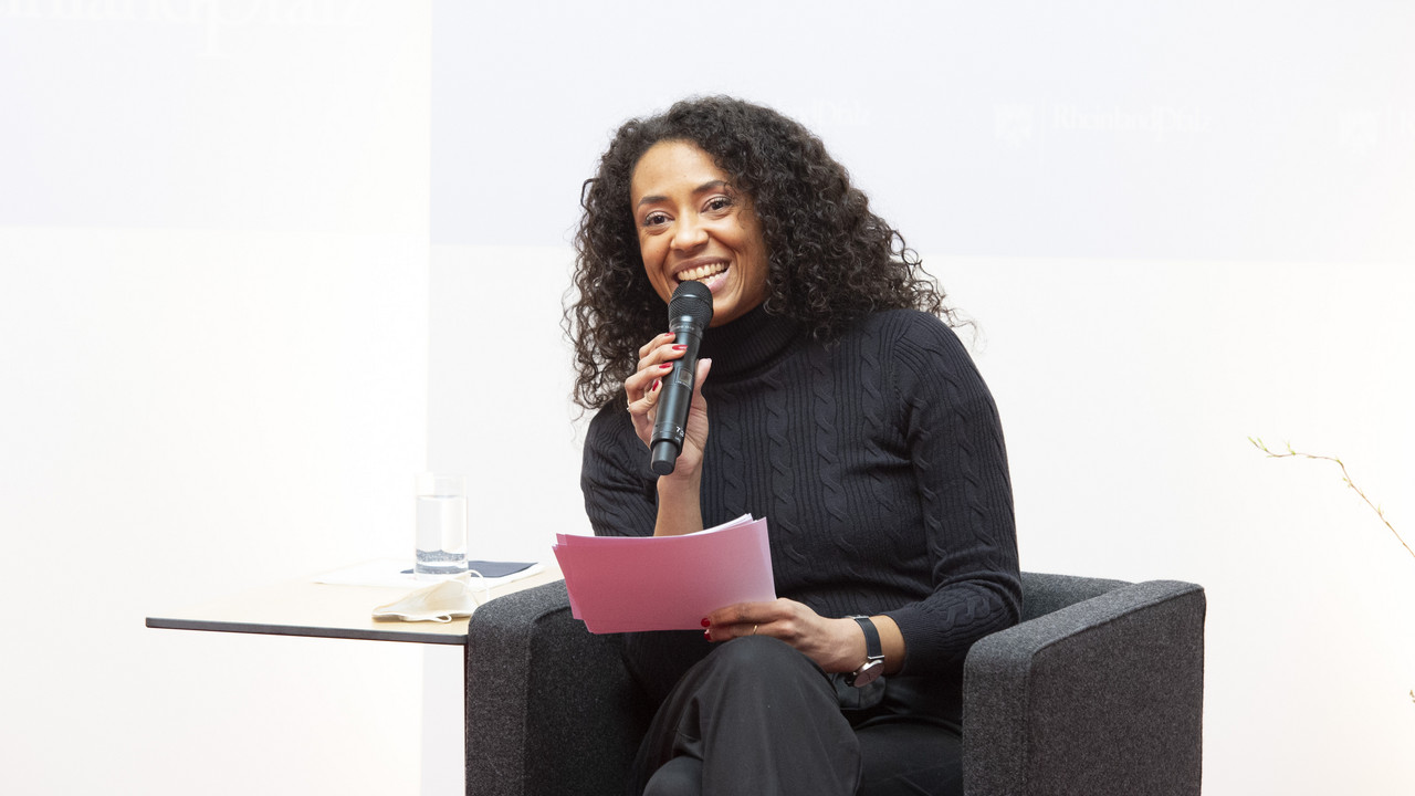 Moderatorin Anne Chebu