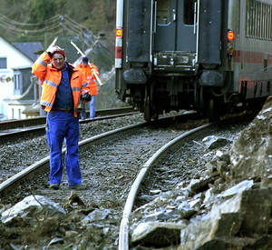 Entgleister Zug bei St. Goar; Bild: dpa