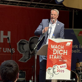 Ministerpräsident Alexander Schweitzer am Tag der Arbeit
