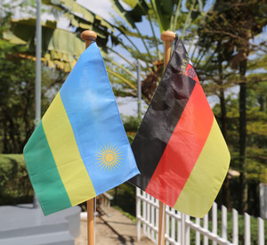 Landesflaggen von Ruanda und Rheinland-Pfalz