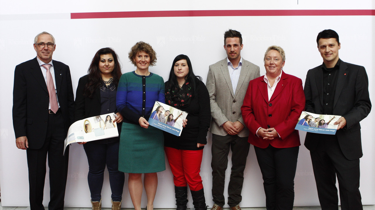 Start der Kampagne "Nach vorne führen viele Wege"; Bild: Pipprich / © Staatskanzlei