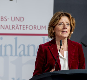 Ministerpräsidentin Malu Dreyer beim ersten digitalen Betriebs- und Personalräteforum