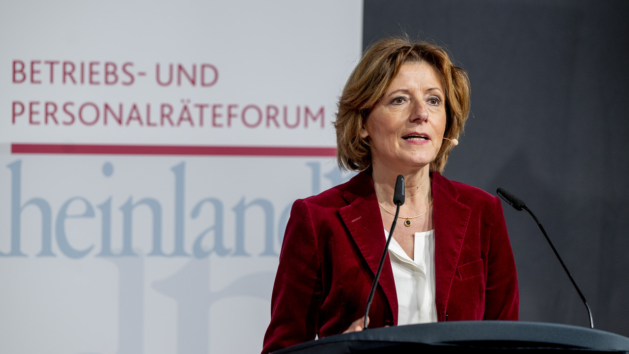 Ministerpräsidentin Malu Dreyer beim ersten digitalen Betriebs- und Personalräteforum