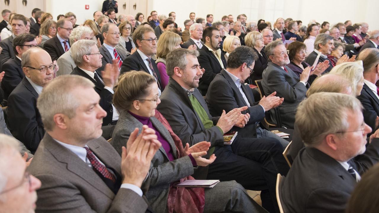 Auftaktveranstaltung zur Ausstellungsreihe im Festsaal; Foto: Pulkowski / © StaatskanzleiProf. Dr. Margot Käßmann während ihrer Rede ; Foto: Pulkowski / © Staatskanzlei