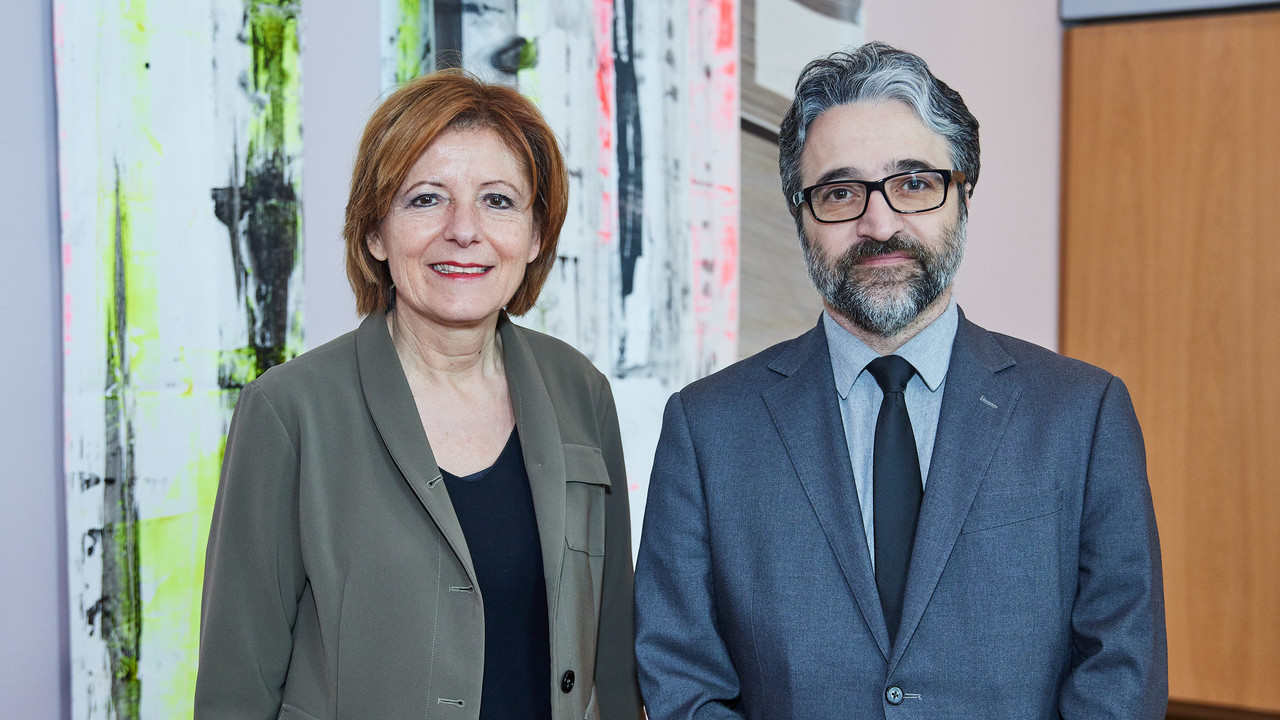 Ministerpräsidentin Malu Dreyer und der iranische Aktivist Dr. Hamed Esmaeilion