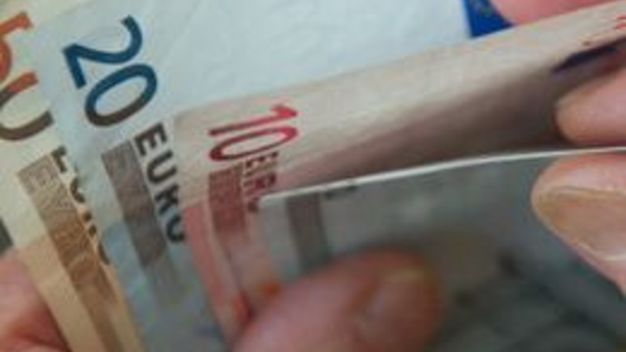 Das Verbraucherschutzministerium fördert das Projekt "Unabhängige Finanzberatung" mit rund 65.000 Euro; Bild: dpa