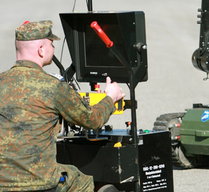 Elektroniker der Bundeswehr; Bild: dpa
