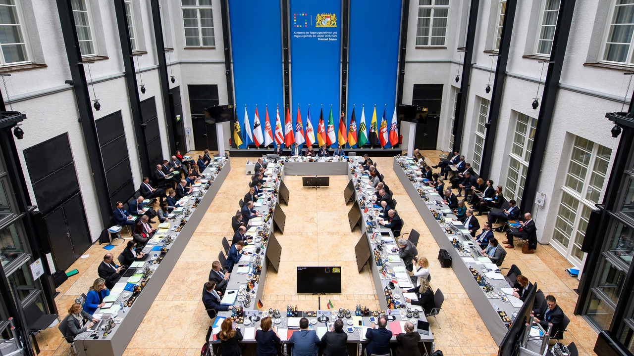 Konferenz der Regierungschefinnen und Regierungschefs der Länder.