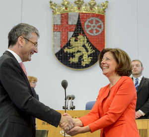 Ministerpräsidentin Malu Dreyer leistet ihren Eid im Landtag