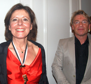 Nach der Verleihung: Ministerpräsidentin Malu Dreyer hier mit Schauspieler Andre Eisermann, der 2001 die Auszeichung erhielt.