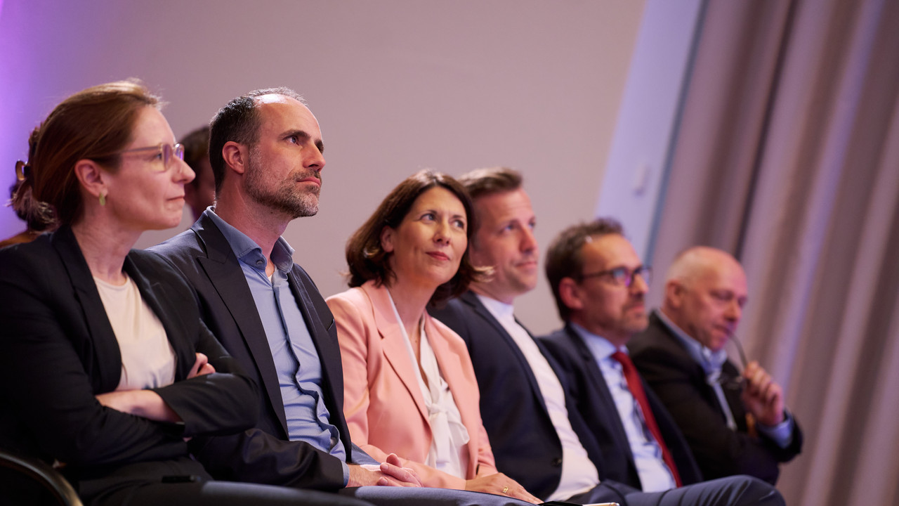 Die Deutschen Biotechnologietage (DBT) 2024 mit Wissenschaftsminister Clemens Hoch und Wirtschaftsministerin Daniela Schmitt.