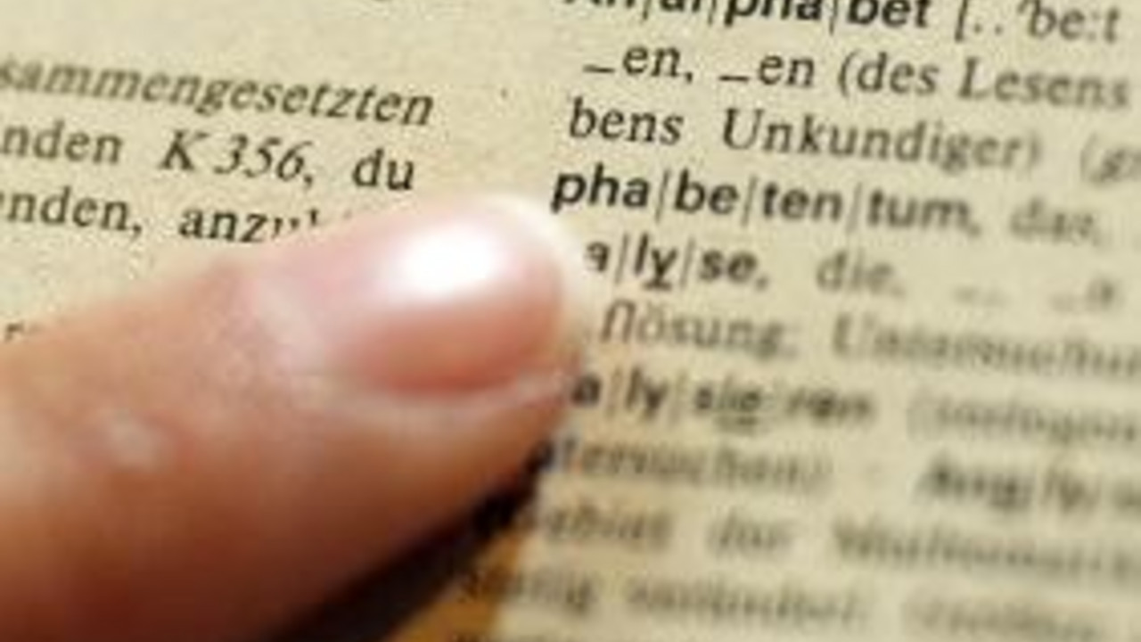 Analphabetismus; Bild: Jens Wolf /dpa