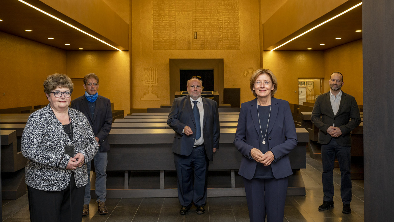 Gedenken an Anschlag auf Synagoge in Halle