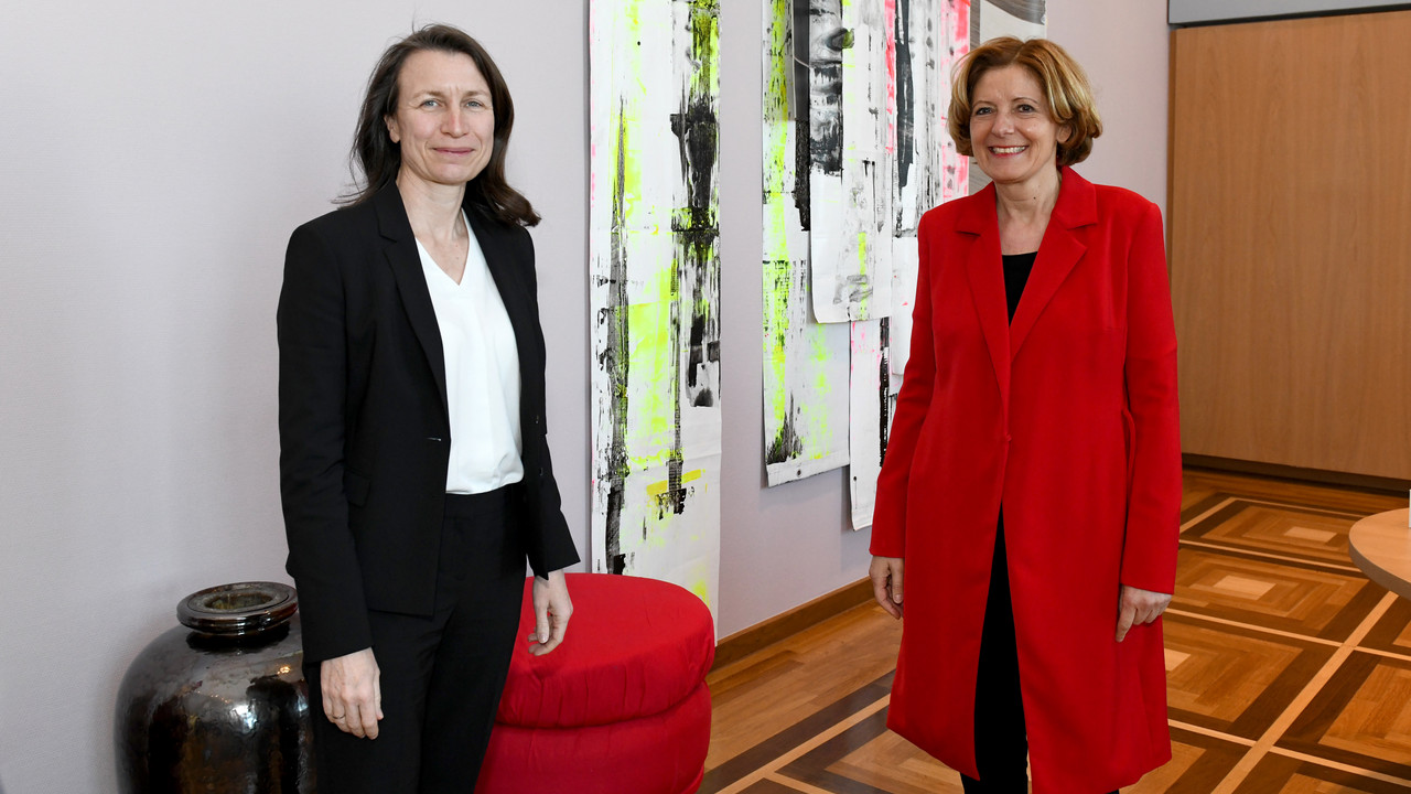 Cornelia Weigand und Ministerpräsidentin Malu Dreyer