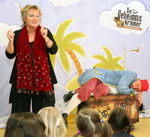 Ministerin Irene Alt in der Kita Münchhofpforte Essenheim; Bild: Stefan Sämmer