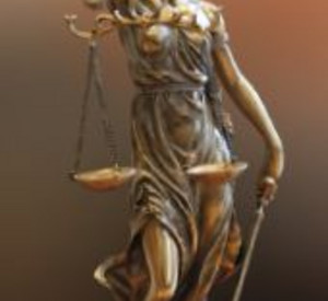 Statue der Göttin Justitia