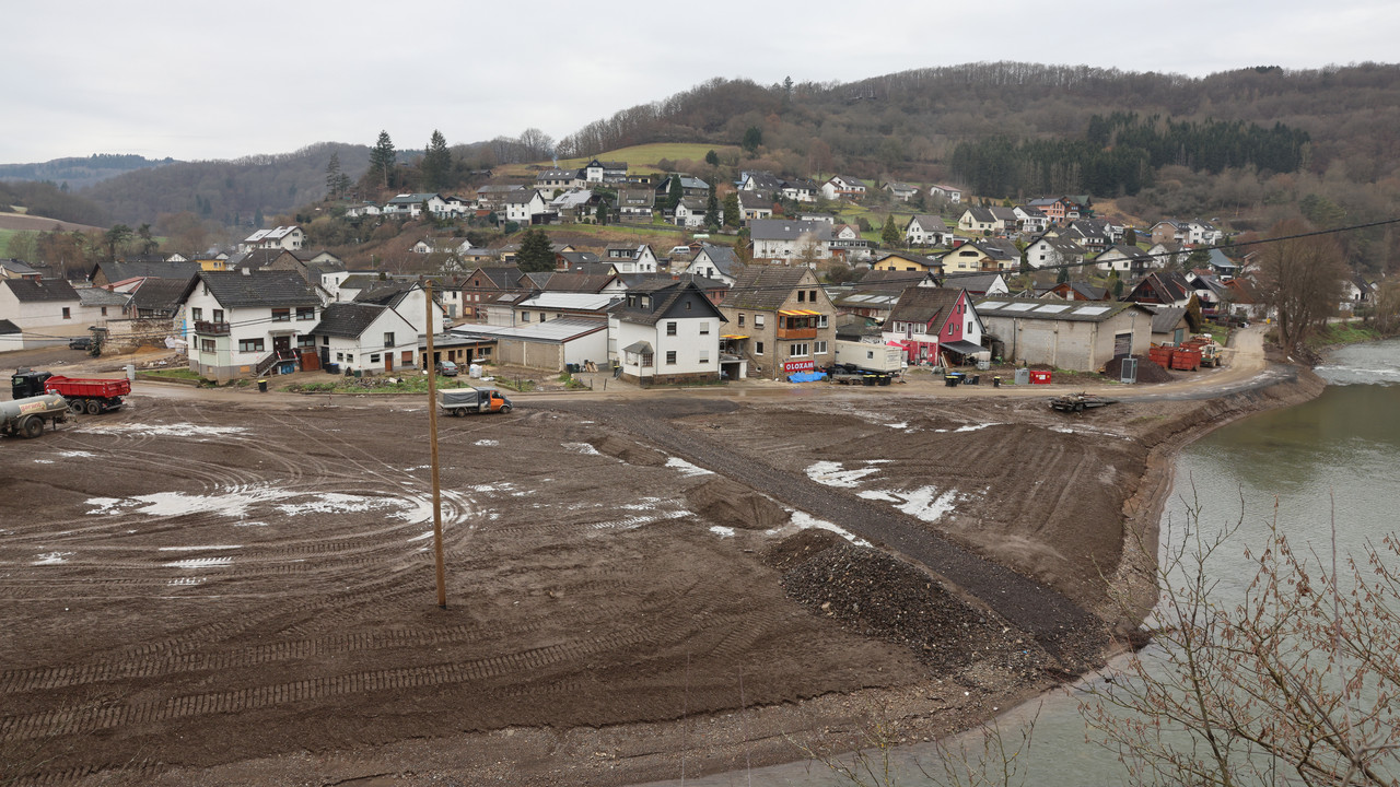 Blick auf den Ort Schuld, sechs Monate nach der Flutkatastrophe