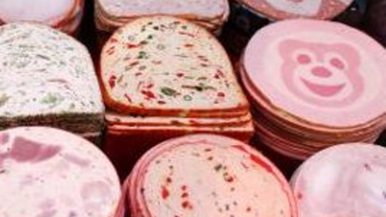 Wursttheke einer Fleischerei, Bild: dpa