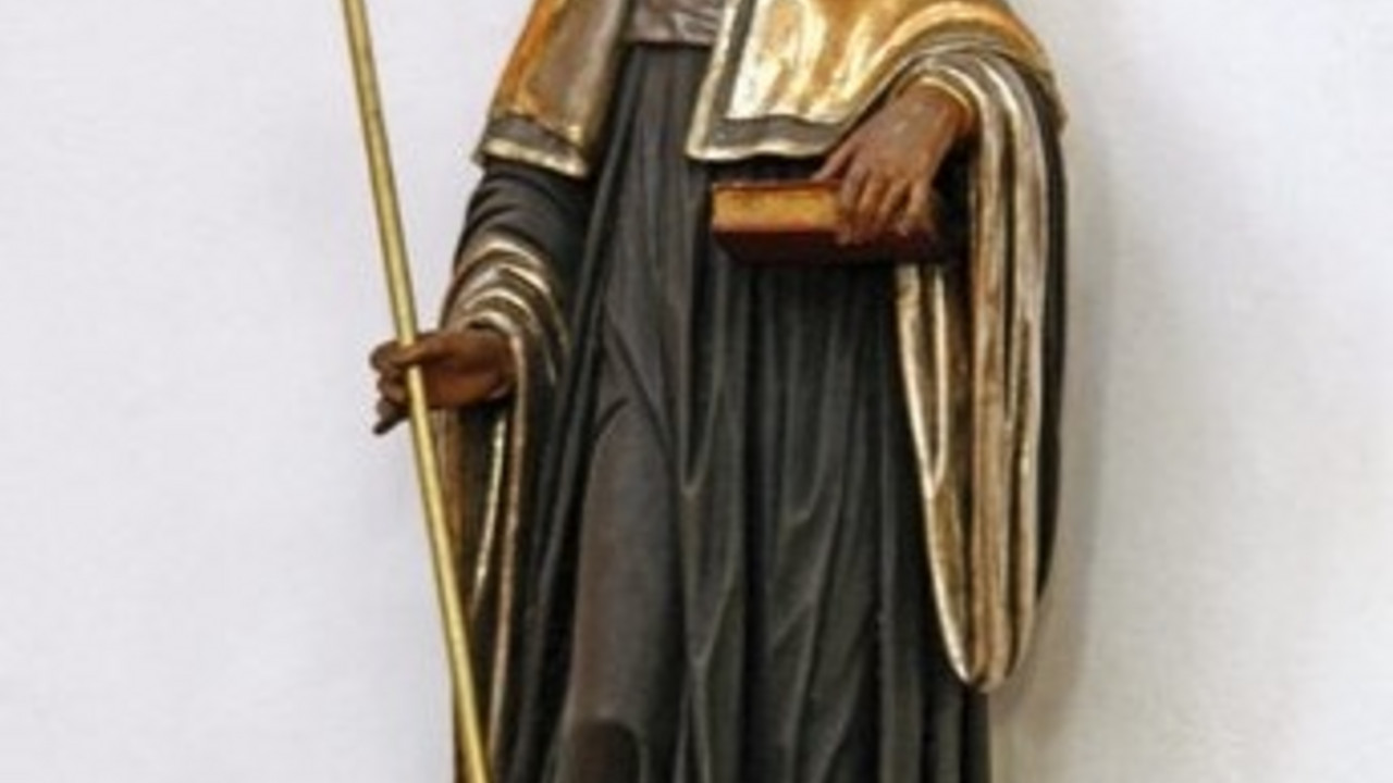 Figur der Hl. Hildegard in der Basilika Sankt Martin in Bingen; Foto: dpa