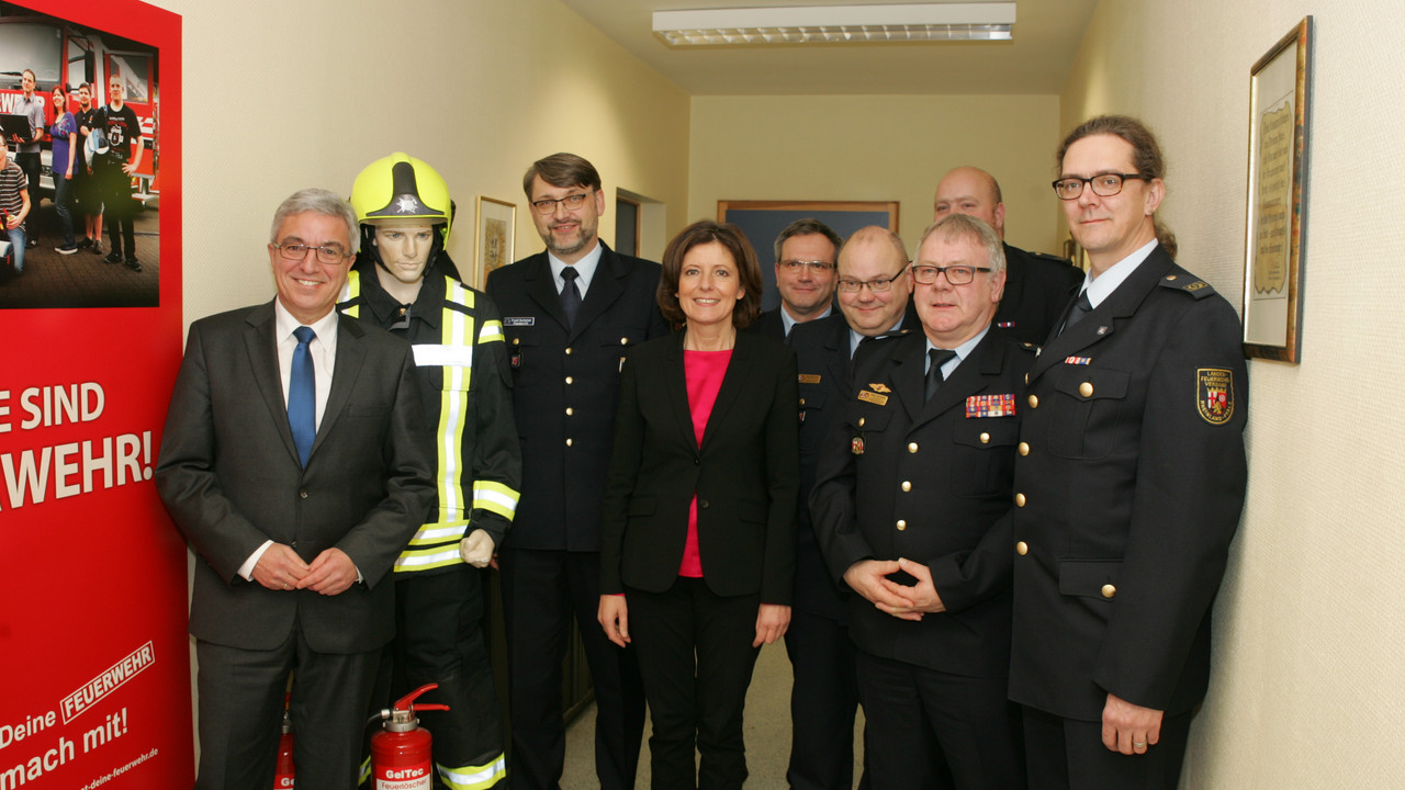 Ministerpräsidentin Malu Dreyer und Innenminister Roger Lewentz beim Landesfeuerwehrverband in Koblenz