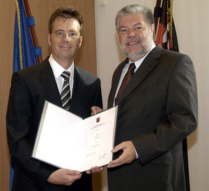 Beck ernennt Kühl; Bild: Wolf