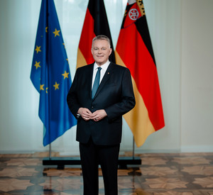 Foto Ministerpräsident Gordon Schnieder