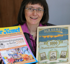 Rita Endres-Grimm aus Pirmasens, wurde im Schloss Bellevue in Berlin mit dem Bundesverdienstkreuz geehrt. Bild: dpa