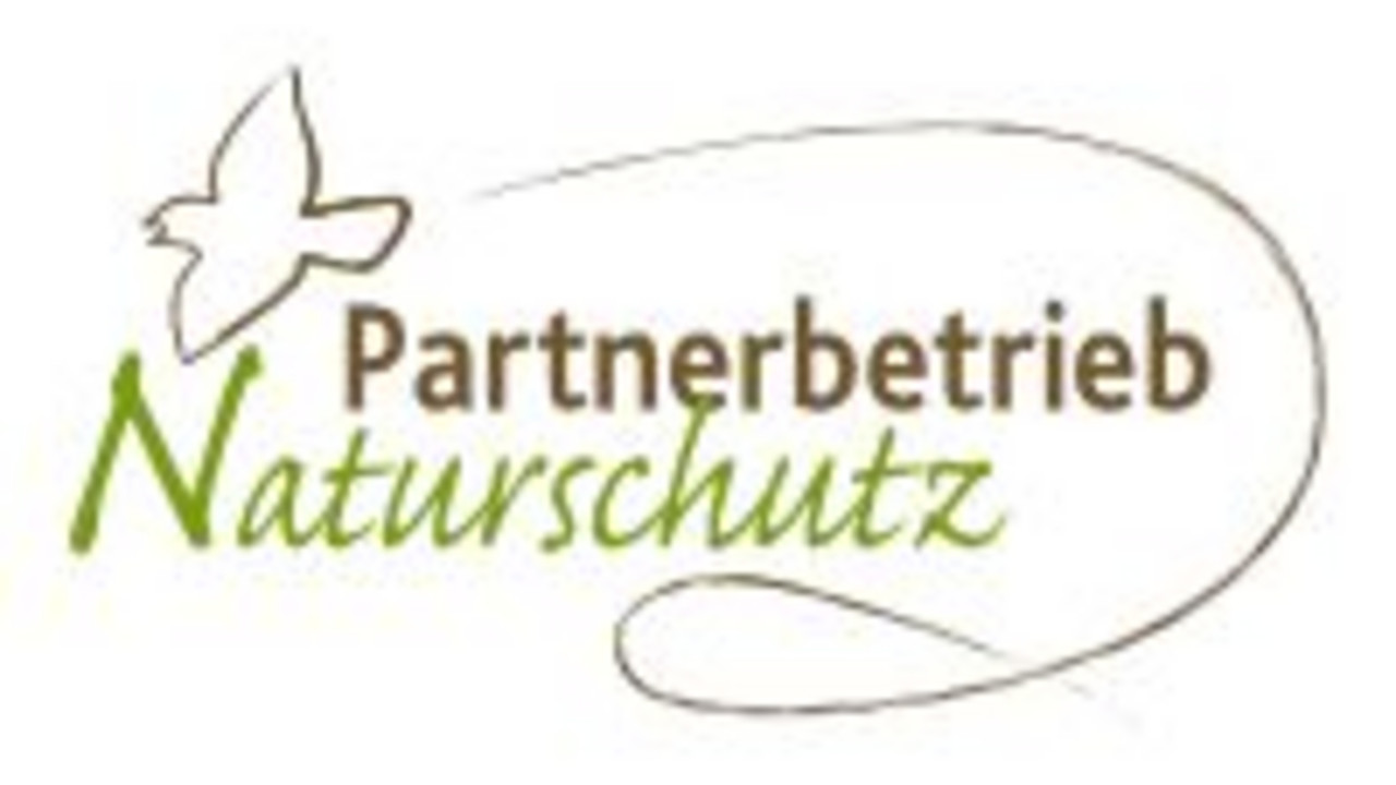 Logo „Partnerbetrieb Naturschutz"; Bild: MULEWF