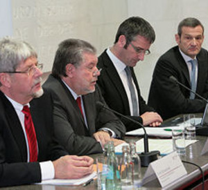 Ernst Schwanhold, Kurt Beck, Hendrik Hering, Jörg Lindner (v.l.), Bild: Pipprich)
