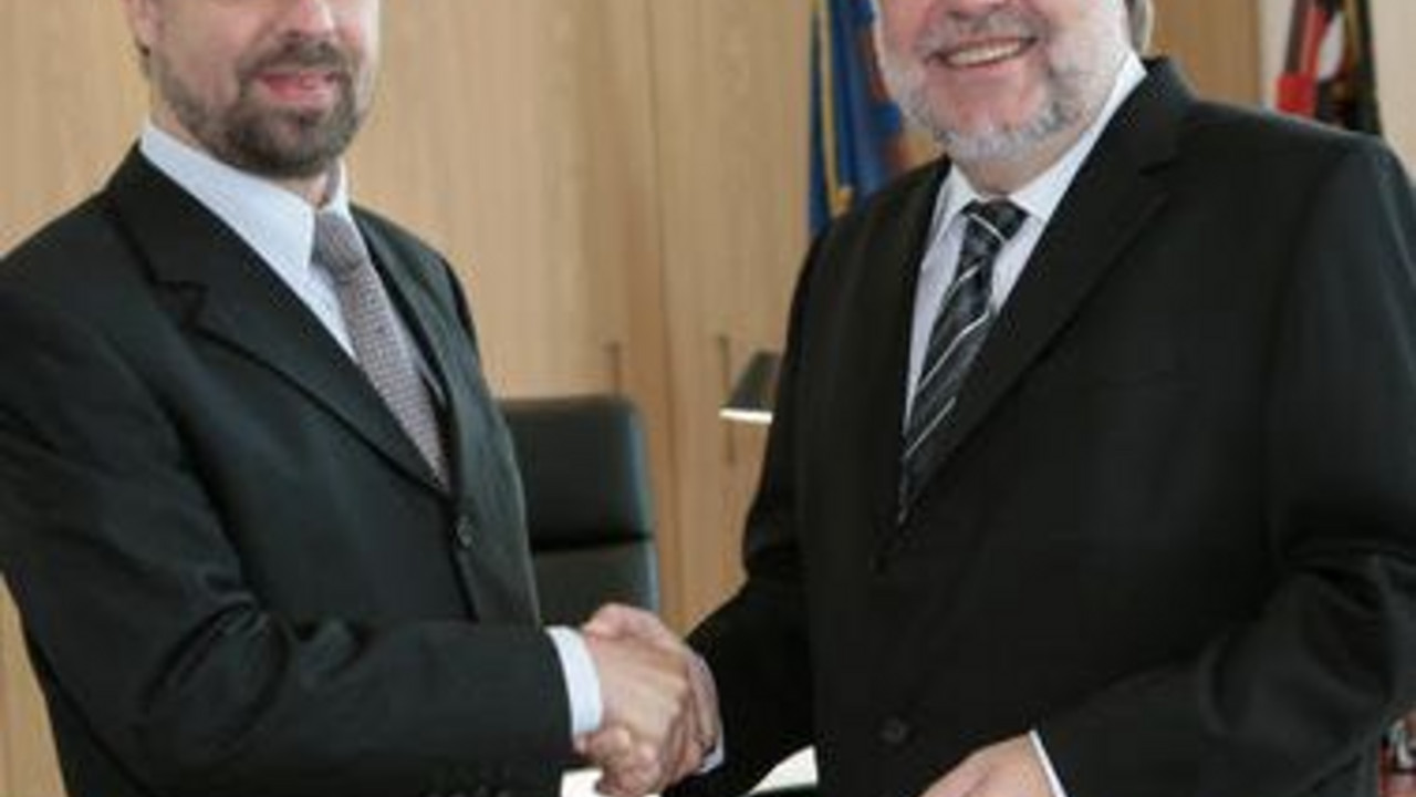 Botschafter Butkus und Ministerpräsident Beck; Bild: Pipprich