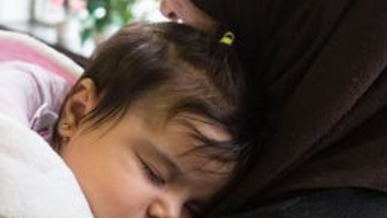Frauen kommen häufig traumatisiert in den Erstaufnahmeeinrichtungen; Bild: dpa