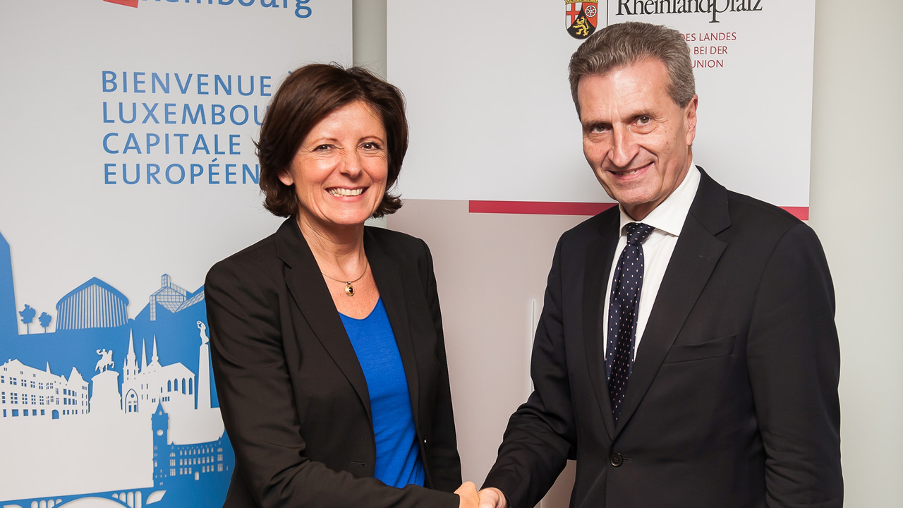 Ministerpräsidentin Malu Dreyer und der deutsche Kommissar für die Digitale Gesellschaft, Günther Oettinger