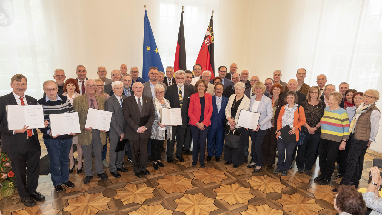Gruppenfoto aller Geehrten