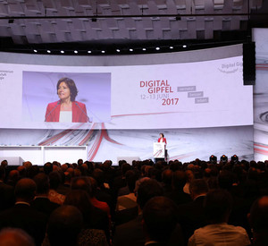 Ministerpräsidentin Malu Dreyer bei der Eröffnung des zweiten Tags des Digital-Gipfels