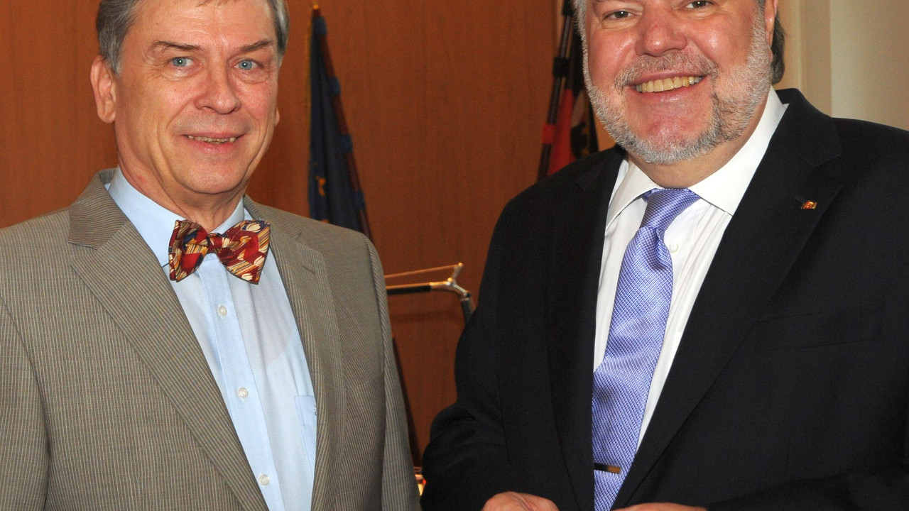 Hans-Egon Baasch und Ministerpräsident Beck; Bild: Wolf