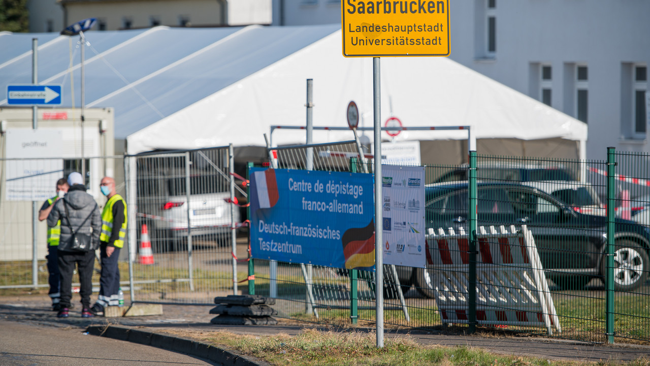 Deutsch-Französisches Corona-Testzentrum am Grenzübergang