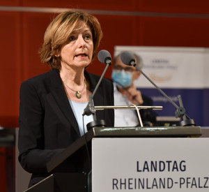 Ministerpräsidentin Malu Dreyer bei ihrer Regierungserklärung