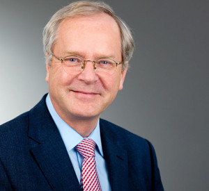 Minister Gerhard Robbers