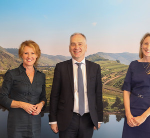 Staatssekretärin Heike Raab mit Botschafter Dr. Nicholas O´Brien und Generalkonsulin Anne-Marie Flynn