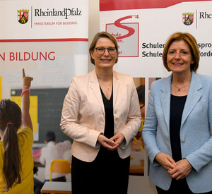 Ministerpräsidentin Malu Dreyer und Bildungsministerin Dr. Stefanie Hubig - Programm 'S4 – Schule stärken, starke Schule!'