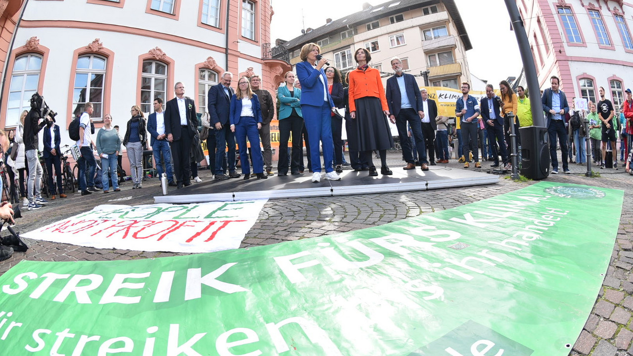 Malu Dreyer beim Klimastreik in Mainz am 23092022