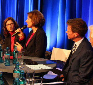 Ministerpräsidentin Malu Dreyer bei der Eröffnung des 7. Rheinland-Pfälzischen Seniorenkongresses in Mainz