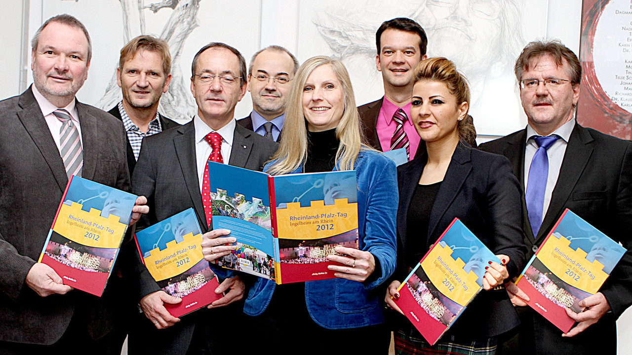 Vorstellung des Bildbandes zum Rheinland-Pfalz-Tag 2012 in Ingelheim; Bild: Stadt Ingelheim