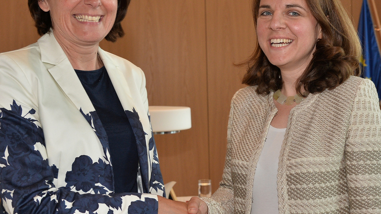 Ministerpräsidentin Malu Dreyer und die luxemburgische Ministerin für die Großregion, Corinne Cahen. Bild: Torsten Silz © Staatskanzlei rlp
