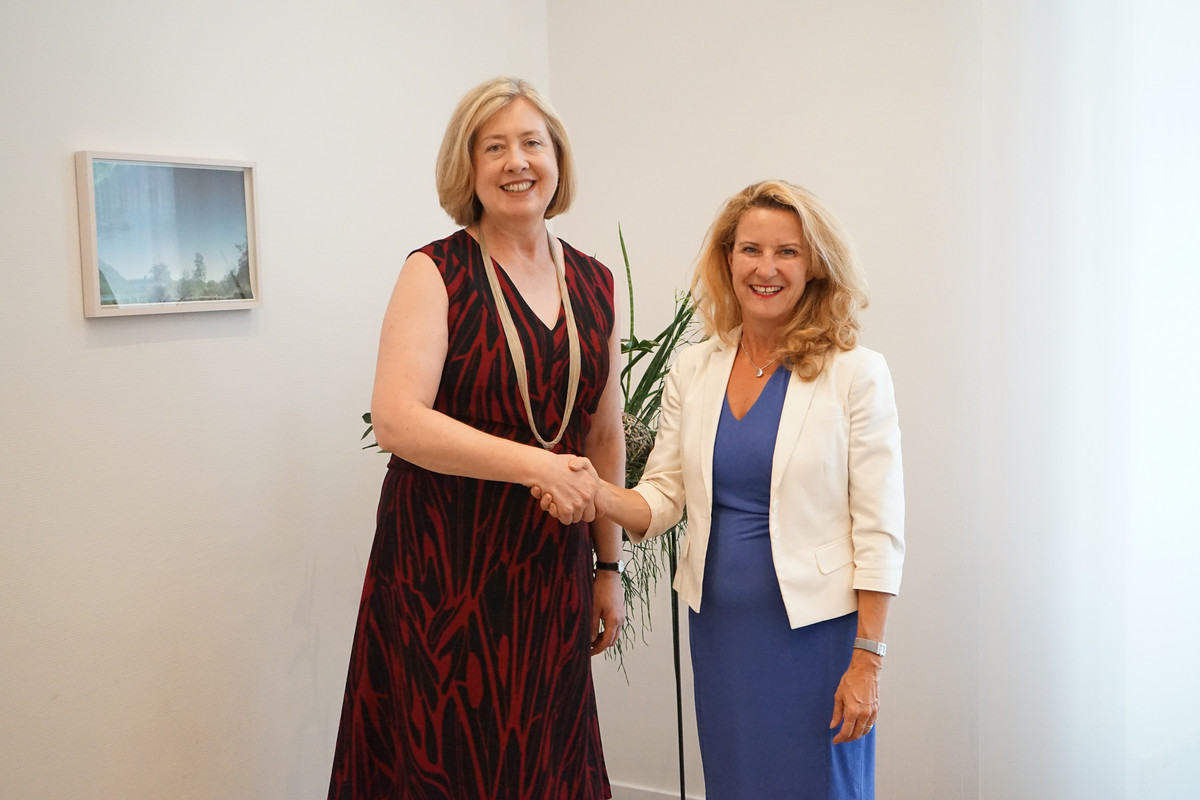 Heike Raab Gleiche Themen auf zwei Kontinenten . des