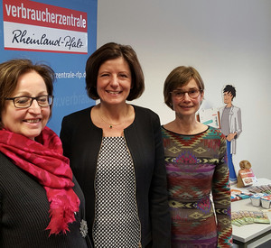 Ministerpräsidentin Malu Dreyer in der Verbraucherzentrale Trier
