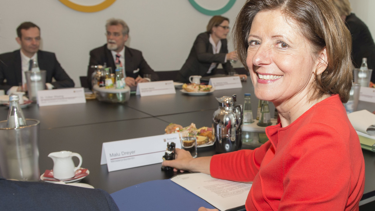 1. Ministerratssitzung in der 17. Legislaturperiode am 18. Mai 2016